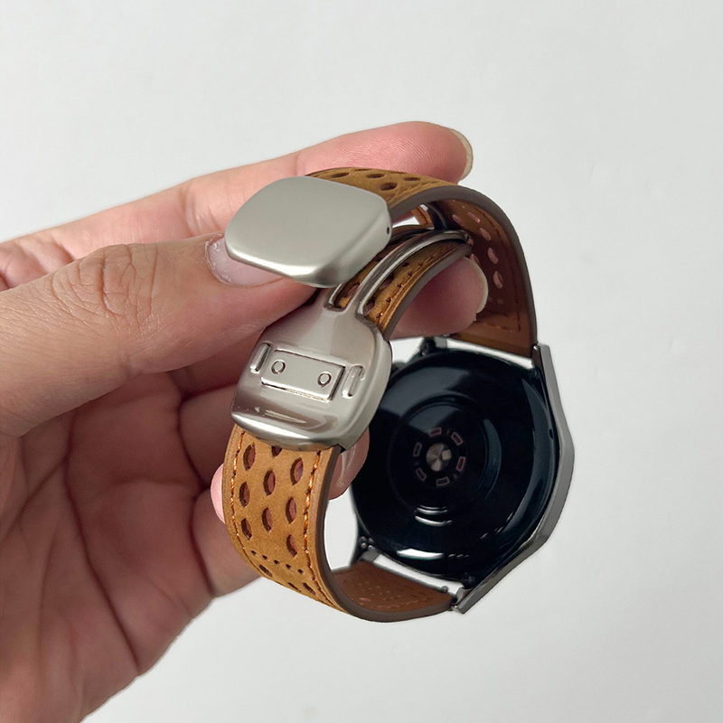 适用华为GT6表带Gt5手表疯马纹真皮圆滑磁吸扣watch3Fit4Pro透气