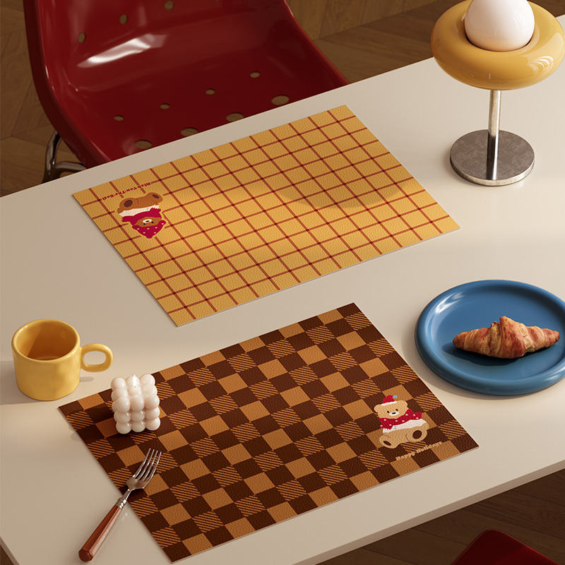 小熊曲奇圣诞美拉德格子咖色餐垫PVC防水防油隔热垫餐盘垫易打理