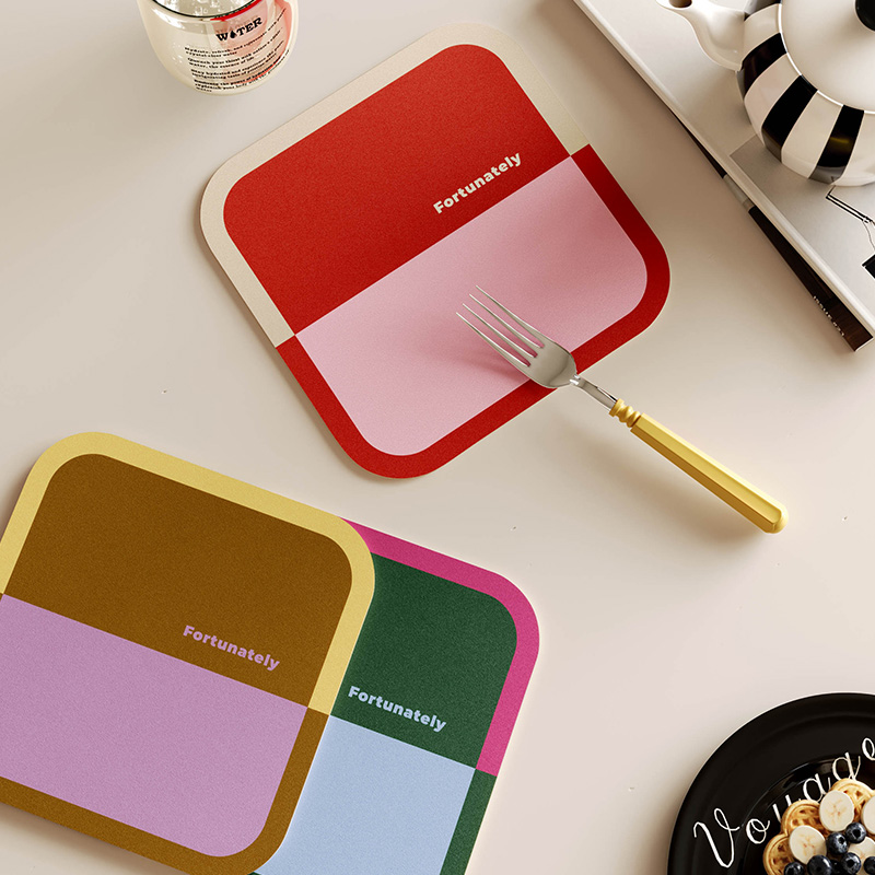 可以吸水的桌面保护垫