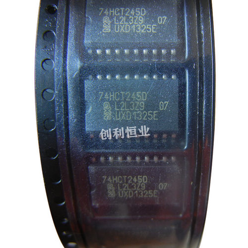 原装正品 74HCT245D,653 SOIC-20 三态输出的八路总线收发器芯片