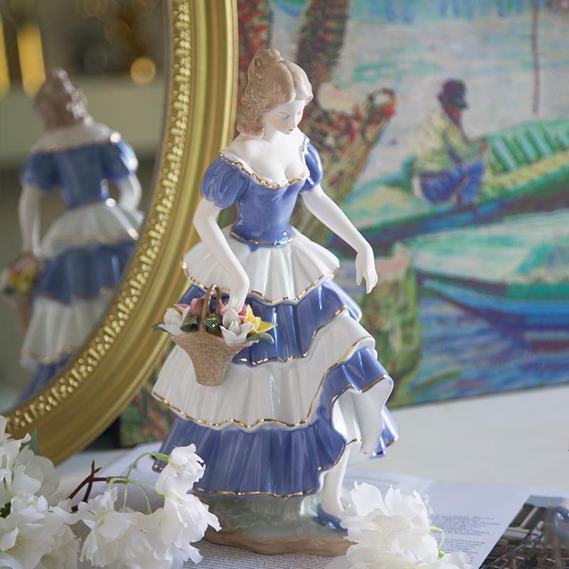 中古瓷偶女孩法式桌面小屏风人物复古陶瓷器娃娃欧式高级感摆件