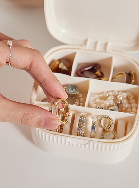 便携首饰盒2023新款小型高档结婚项链耳环耳钉发夹黄金饰品收纳盒