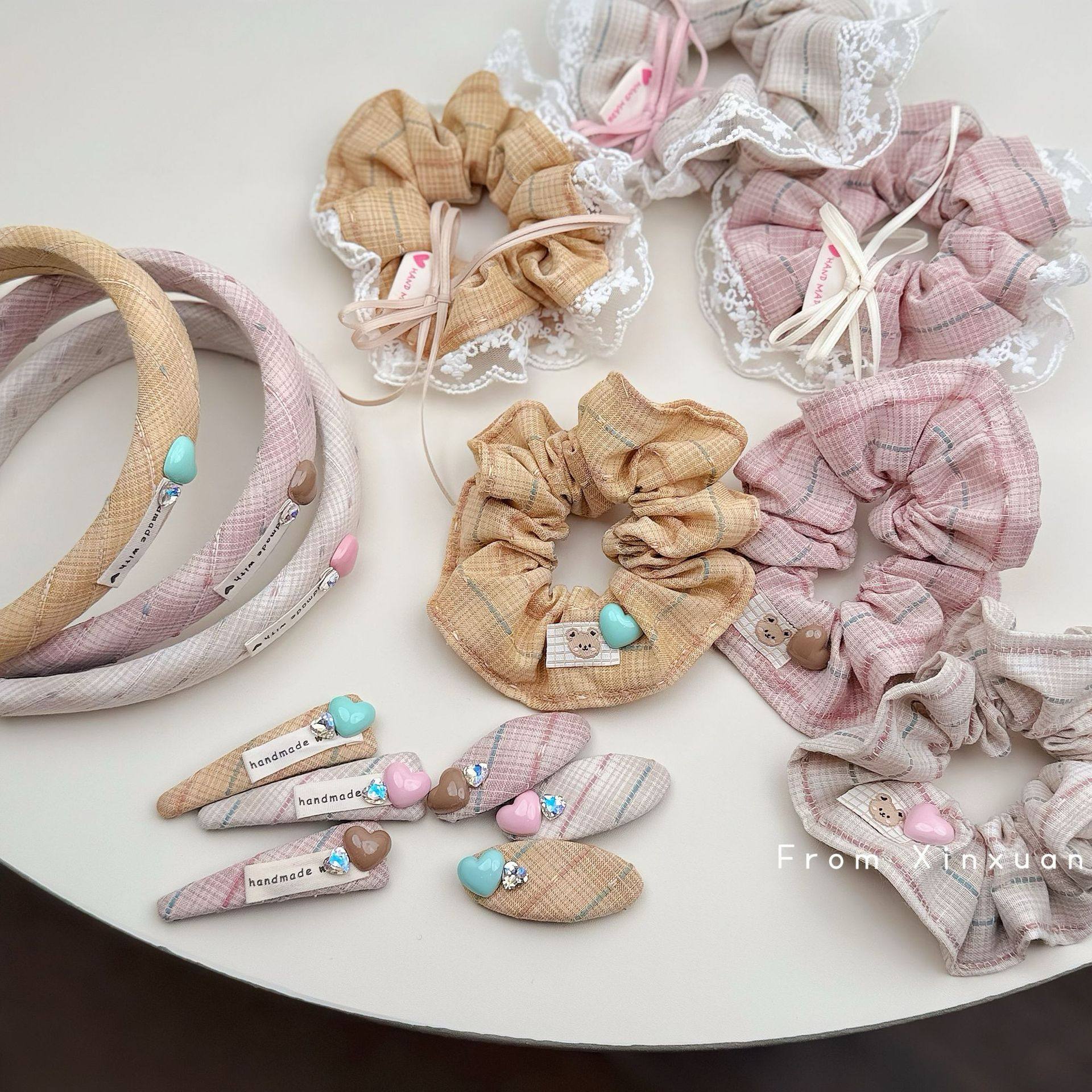 可爱细格纹爱心小熊贴布蕾丝边大肠圈甜美布艺发圈丸子头发绳发饰,饰品/流行首饰/时尚饰品新,发饰,淘宝优惠券,粉丝福利购,淘宝优惠卷