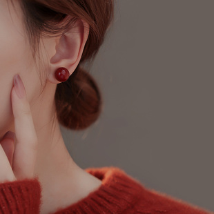 冬季红色红豆耳针女纯银新年耳环2026新款爆款过年耳饰秋冬高级感