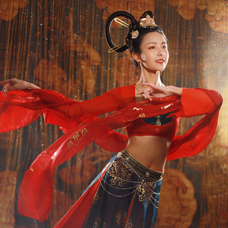 西域敦煌飞天舞蹈古装女汉服民族风大沙漠异域风情仙女性感演出服