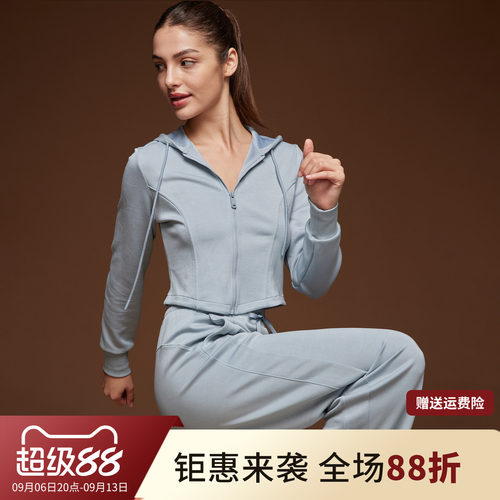 户外休闲正肩卫衣女连帽开衫抽身拉链外套显瘦长袖上衣