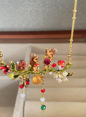 法国珐琅小众爱护动物可爱小松鼠蘑菇项链