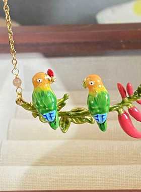 珐琅彩绘鹦鹉18K金老店推荐款