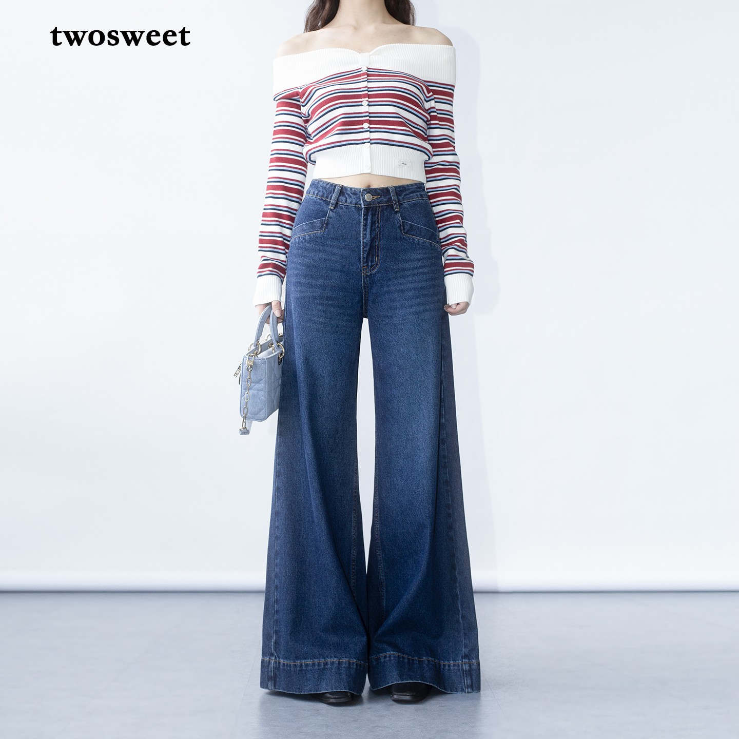 twosweet 建筑感长腿 立裁廓形牛仔大阔腿喇叭裤复古高腰拖地长裤