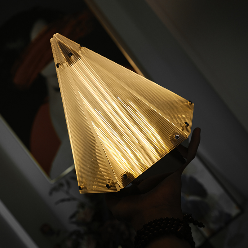 原创设计不锈钢台灯氛围感床头灯