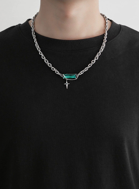 钛钢中性绿钻星芒吊坠项链