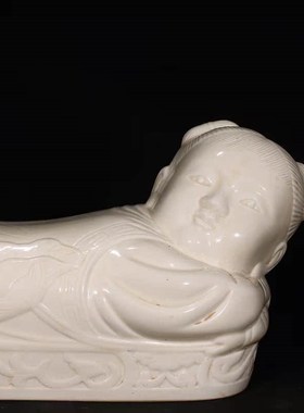 宋定窑系孩儿枕