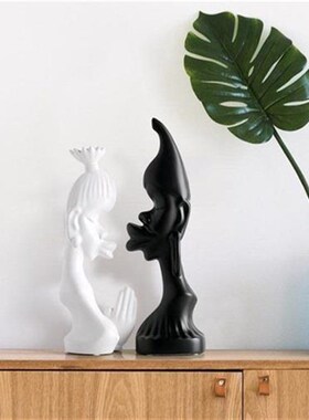 北欧创意装饰摆件客厅酒柜现代简约陶瓷工艺品办公室摆件家居饰品