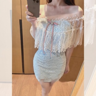 气质甜美一字肩连衣裙修身包臀高弹舒适勾勒优美身形优雅约会穿搭