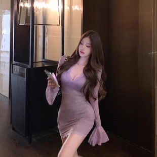 短裙纯欲风长袖 修身 包臀裙子 喇叭袖 蕾丝拼接V领紫色连衣裙女秋季