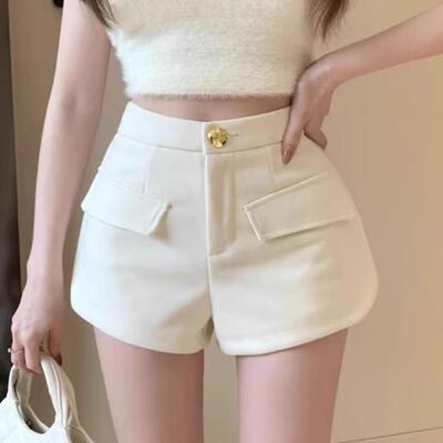 白色毛呢阔腿加厚高腰显瘦配靴裤