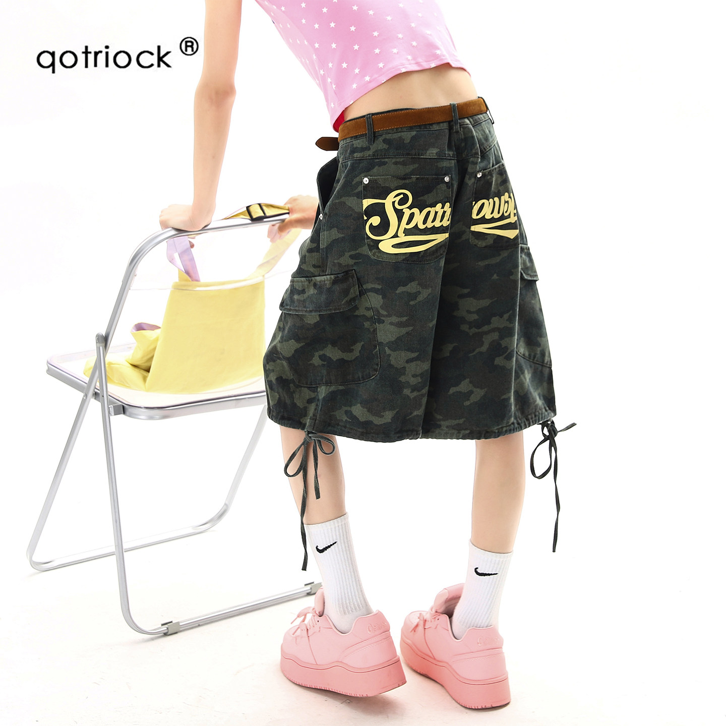 QOTRIOCK字母印花迷彩抽绳五分裤图片