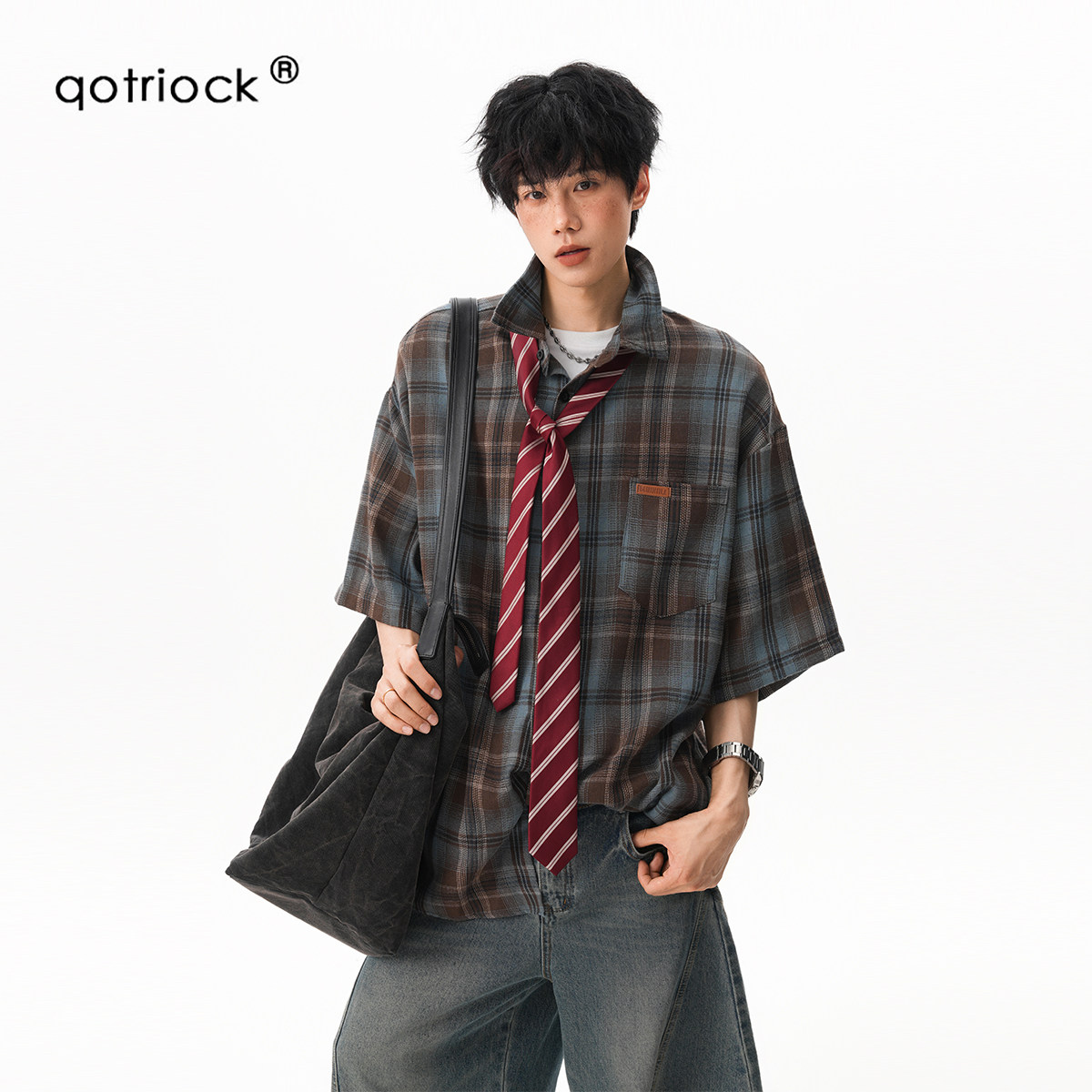 QOTRIOCK复古港风格纹短袖衬衫男图片