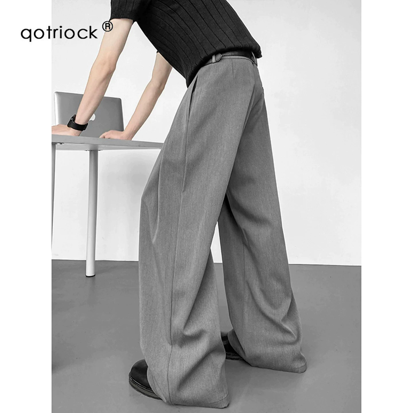 QOTRIOCK老钱风立体褶皱弯刀西裤图片