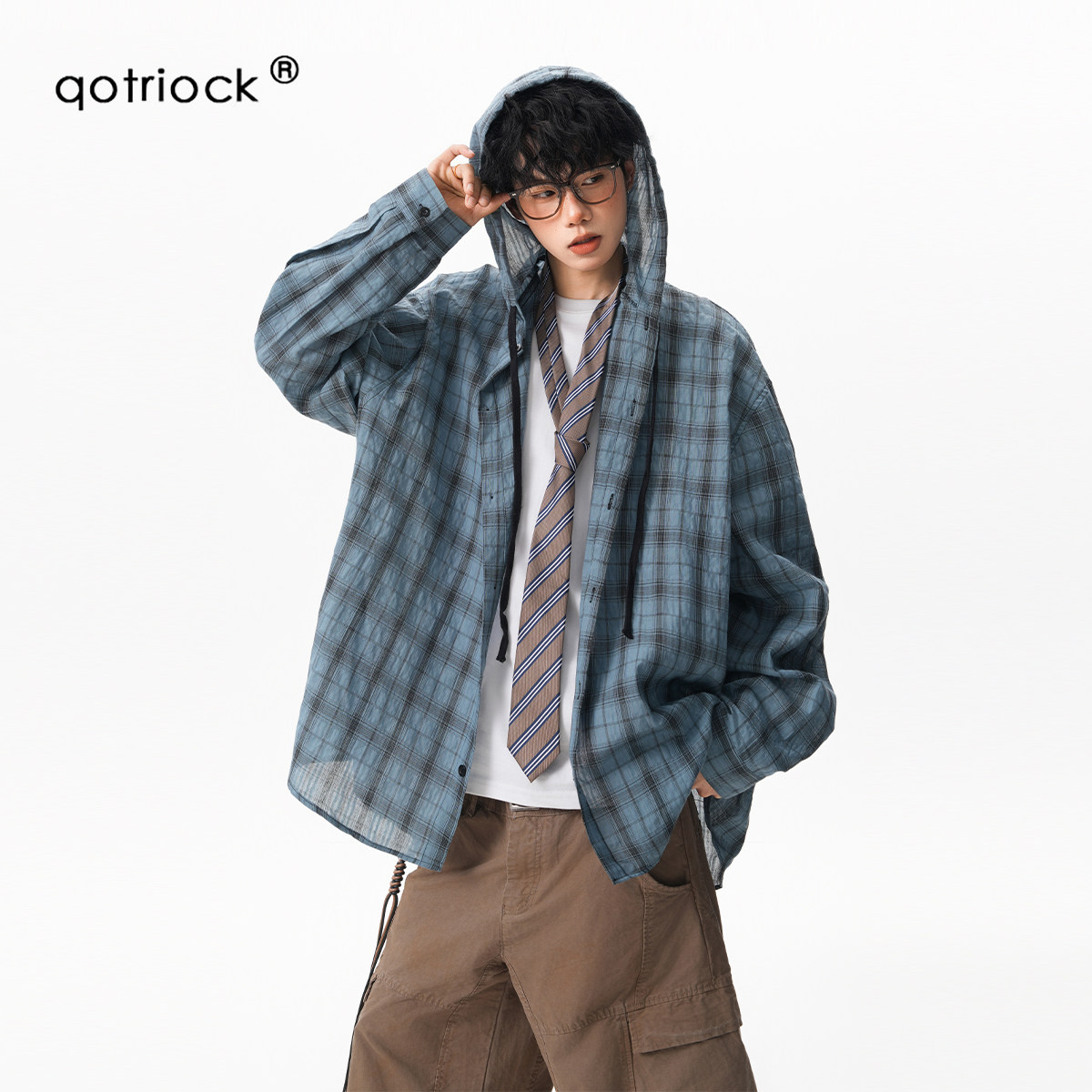 QOTRIOCK连帽格子防晒长袖衬衫男图片