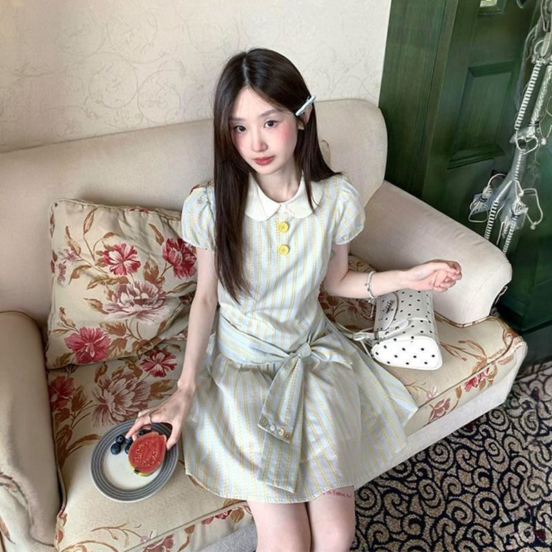 甜美小清新少女感条纹连衣裙2026绑带蝴蝶结显瘦娃娃领a字裙ins潮