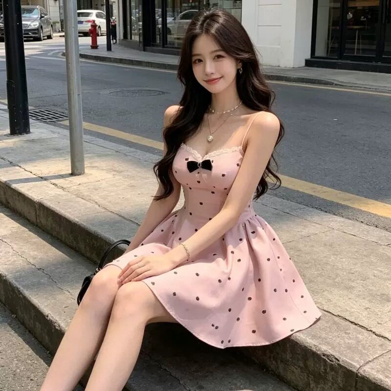 蝴蝶结印花吊带连衣裙女夏季纯欲收腰短裙带胸垫修身蓬蓬a字裙子