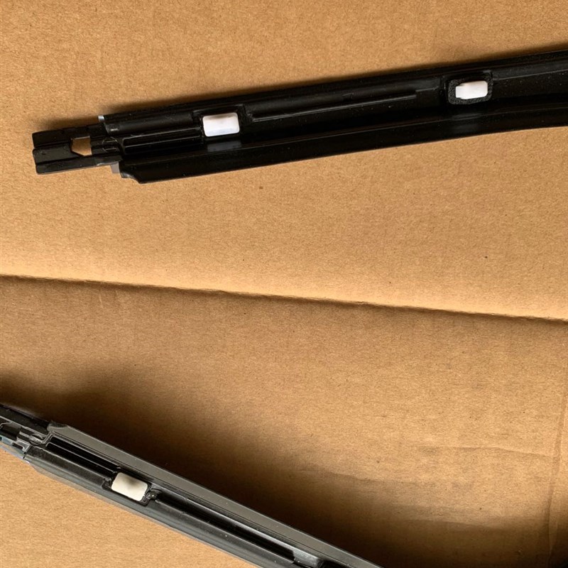 适配起亚K2车窗玻璃外压条K3K4K5车门玻璃下压防水条原车挡水密封