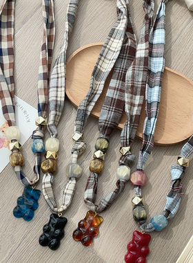 超可爱小熊吊坠布艺项链女复古格纹可调节串珠毛衣链长款挂脖配饰