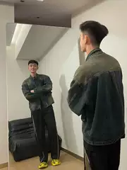 2025 Autumn Retro Blue Denim Jacket for Men, American Street Style with Large Pockets, Stand Collar Casual Jacket, Trendy Top