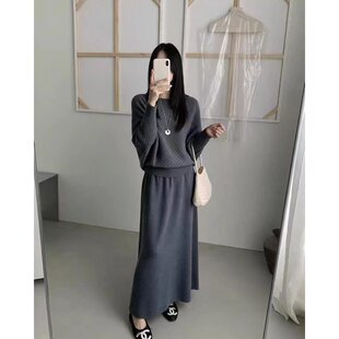 大码女装简约气质两件套秋冬季蝙蝠袖针织上衣搭配长款半身裙套装