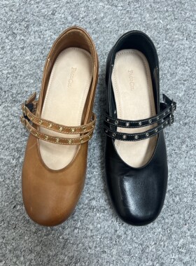 草莓严选 26年时尚高端品牌女鞋 进口马皮 里马皮