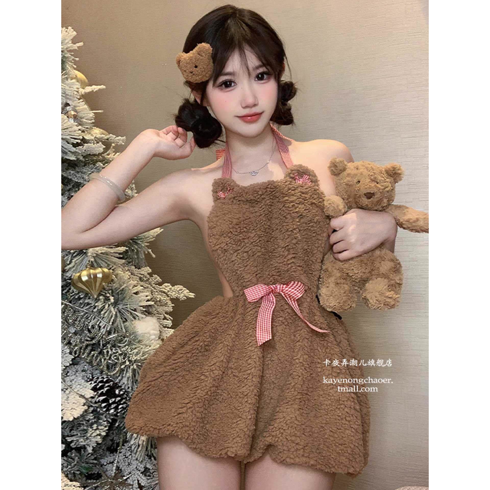 小熊纯欲毛绒花苞抹胸包臀睡裙