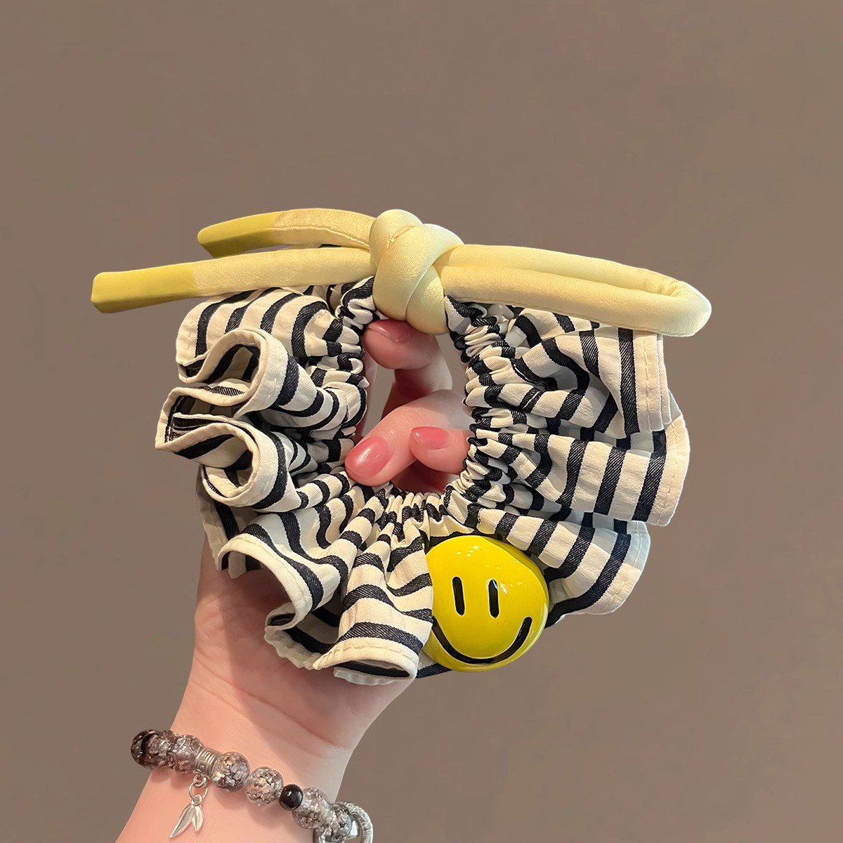 韩系品质新款发圈浅杏色条纹笑脸蝴蝶结发绳头饰扎丸子头绳大肠圈