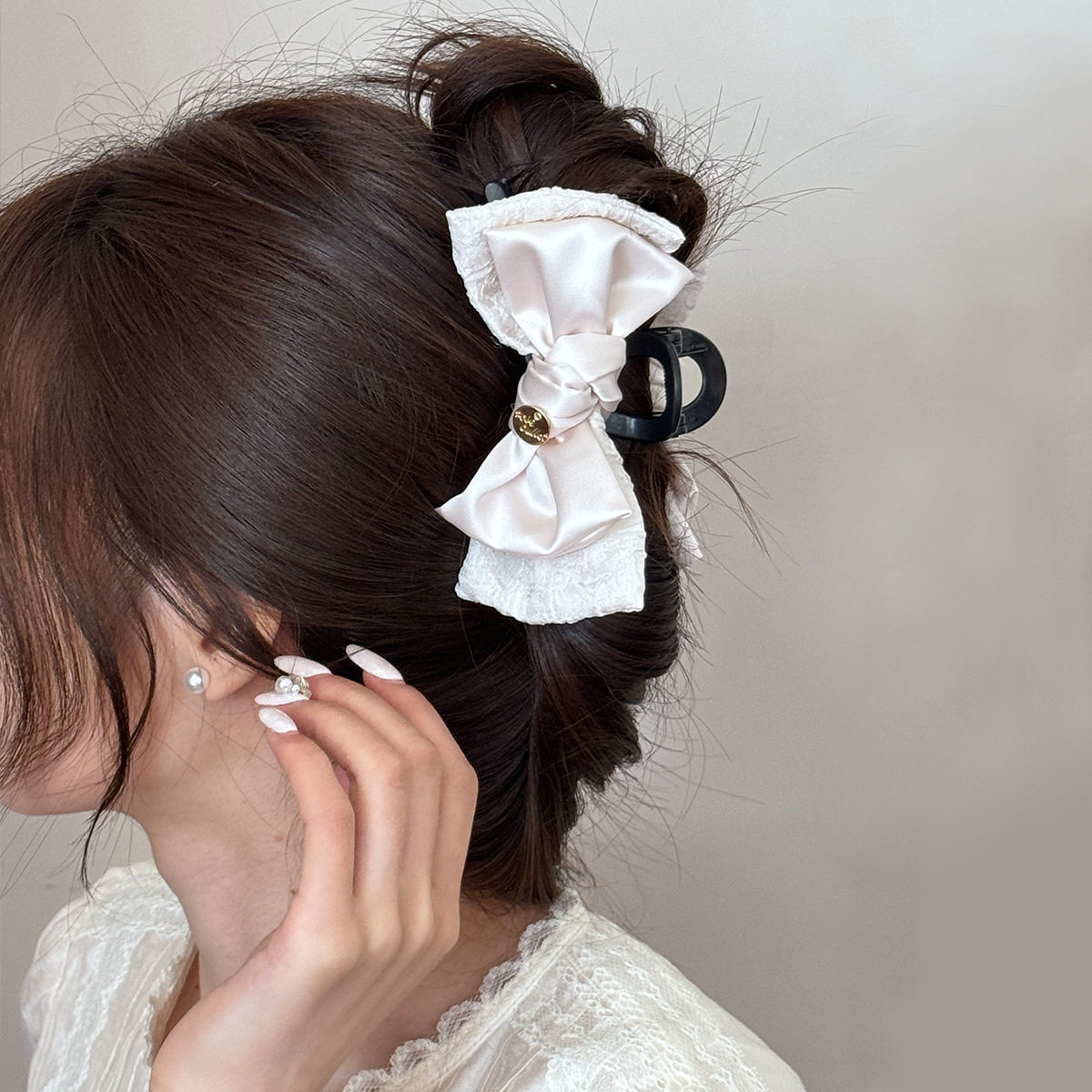 双层缎面泡泡纱蝴蝶结抓夹女高级感后脑勺2025新款大号法式盘发夹,饰品/流行首饰/时尚饰品新,发饰,淘宝优惠券,粉丝福利购,淘宝优惠卷