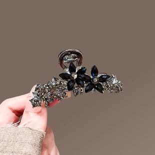 精致水晶花朵发夹女秋冬高级感中号抓夹精致后脑勺半扎发鲨鱼夹子