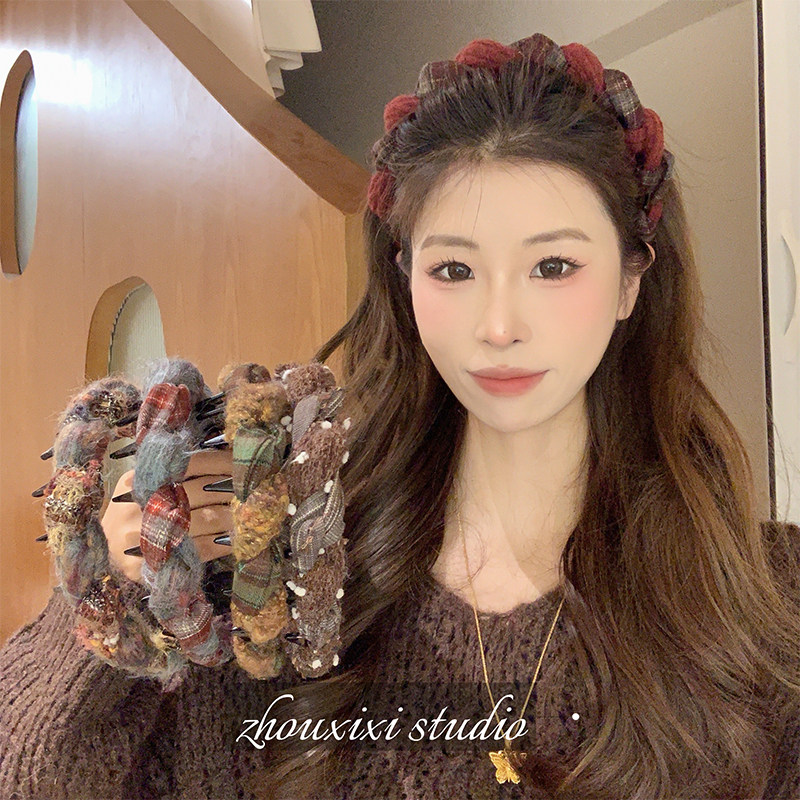 秋冬缠绕布艺齿梳发箍女高颅顶发卡头箍外出优雅头饰