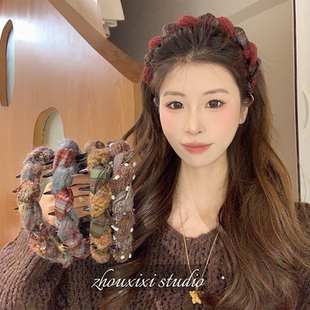 秋冬缠绕布艺齿梳发箍女高颅顶发卡头箍外出优雅头饰