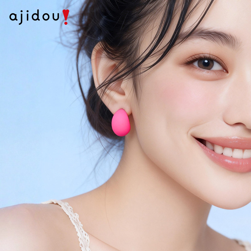 阿吉豆AJIDOU耳钉糖果色多巴胺小众轻奢休闲潮流时尚耳环女耳饰品