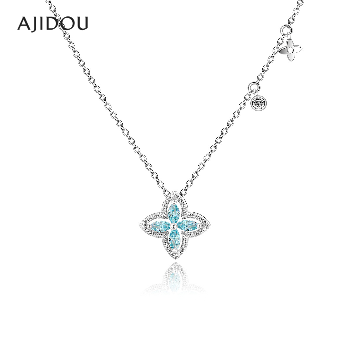 阿吉豆AJIDOU项链女款四叶草蓝皓石颈链时尚闪耀锁骨链高级感吊坠