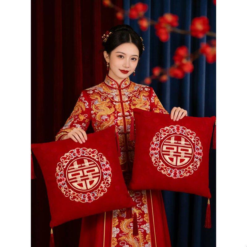 结婚一对婚庆婚礼婚房靠枕沙发靠垫新婚客厅红色刺绣喜字布置装饰