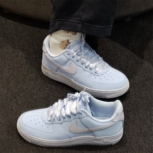 Nike耐克女鞋子2026夏季新款舒适百搭空军一号低帮板鞋IR0871-400