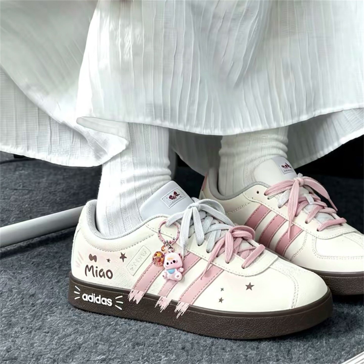 【球鞋定制】Adidas阿迪达斯男女鞋子 猫咪物语 潮流百搭低帮板鞋