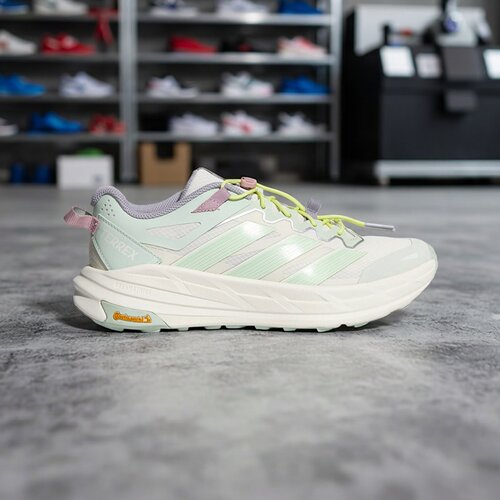 Adidas阿迪达斯男女款鞋子2026秋季新款舒适透气跑步老爹鞋KZ7358