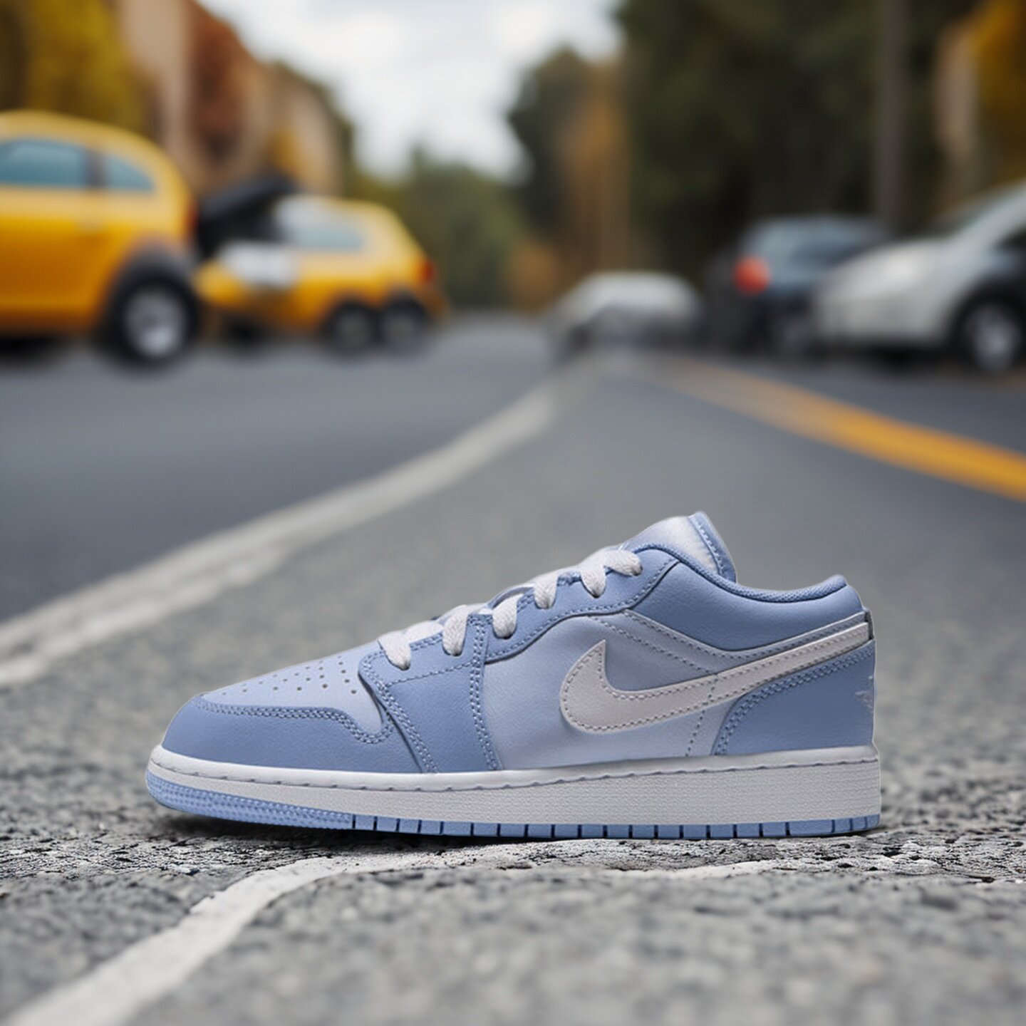 Nike耐克大童男女鞋2026冬季新款AJ JORDAN 1低帮板鞋553560-405
