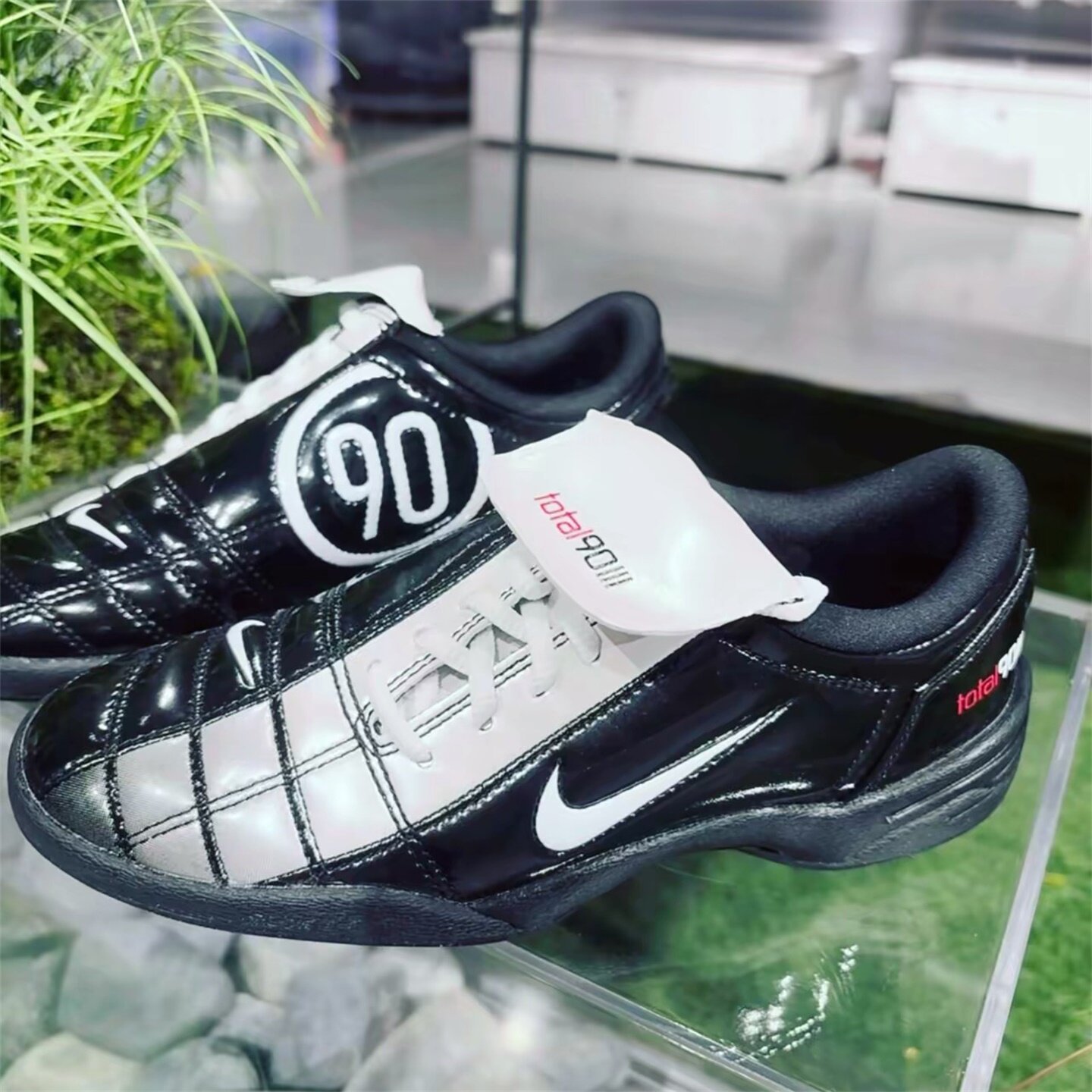 Nike耐克男女鞋子2026夏季新款防滑训练运动防滑足球鞋IO2389-001