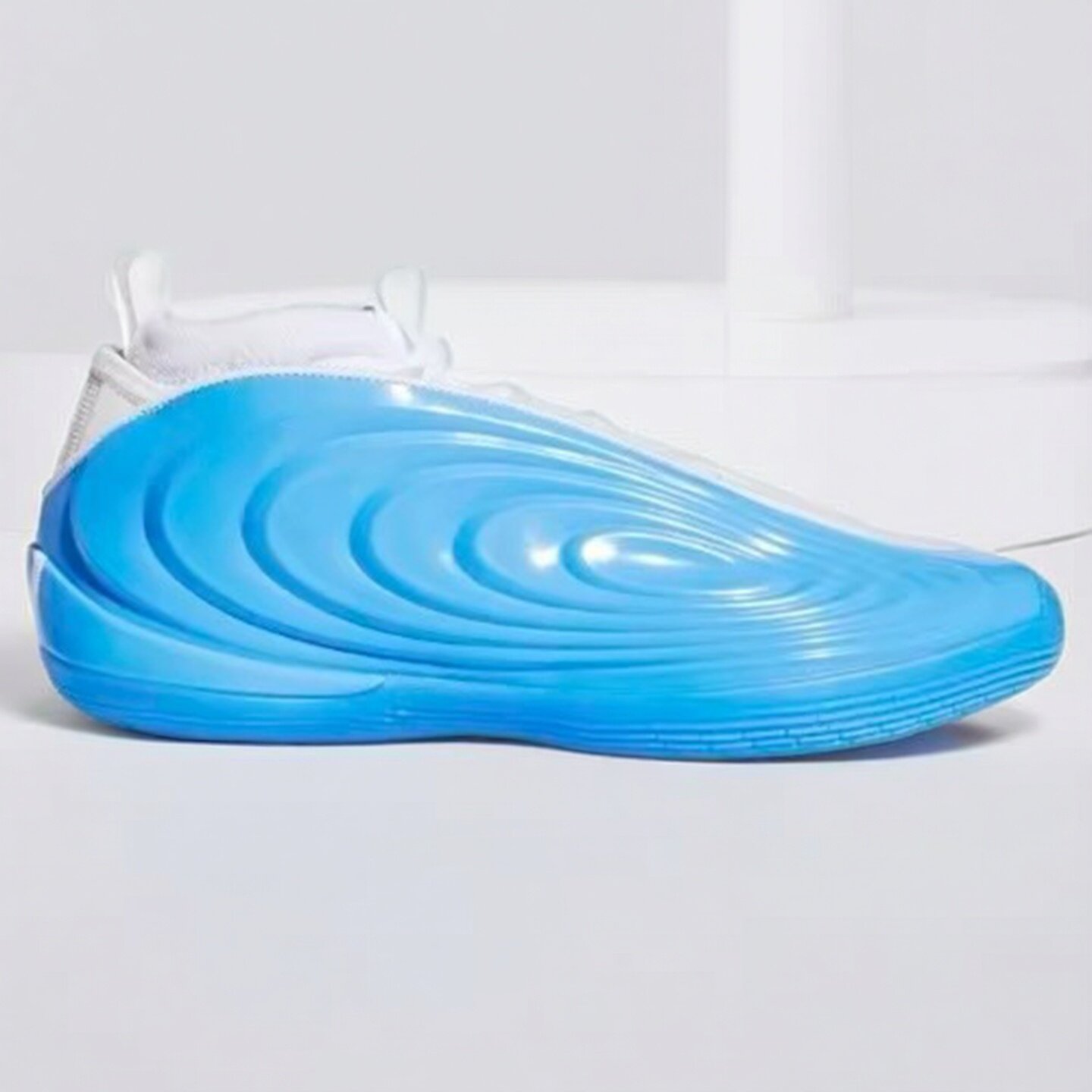 Adidas阿迪达斯男鞋子2026夏季新款哈登缓震实战训练篮球鞋JQ9422
