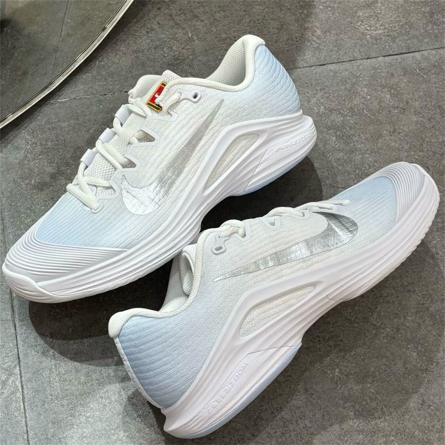 Nike耐克男女鞋子2026夏季新款运动训练实战透气网球鞋IR8316-401