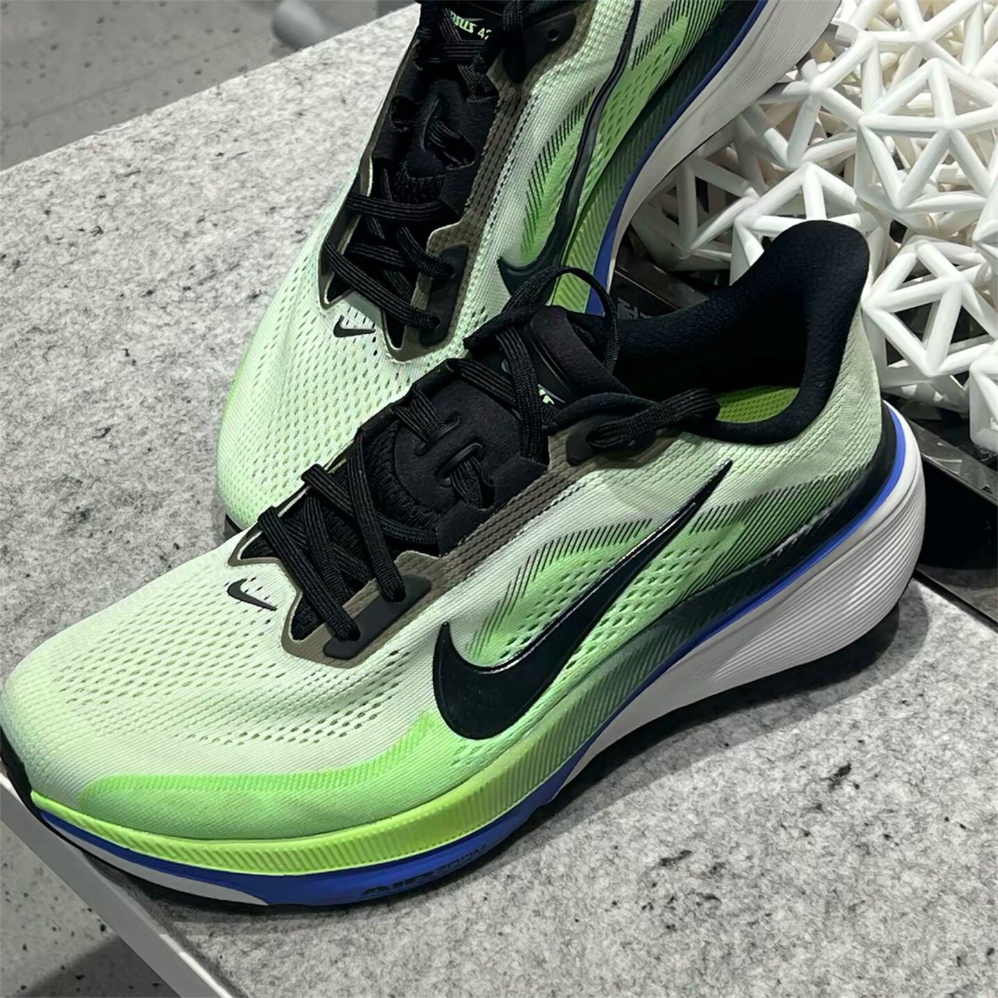 Nike耐克大童男女鞋子2026夏季新款飞马舒适运动跑步鞋IH2306-700