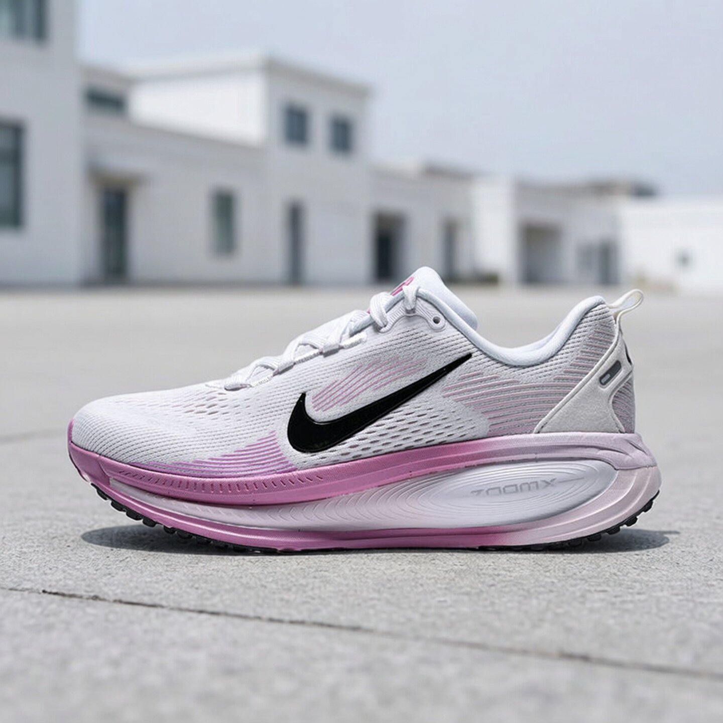 Nike耐克女鞋子2026秋季新款舒适运动软弹运动跑步鞋HM6804-116