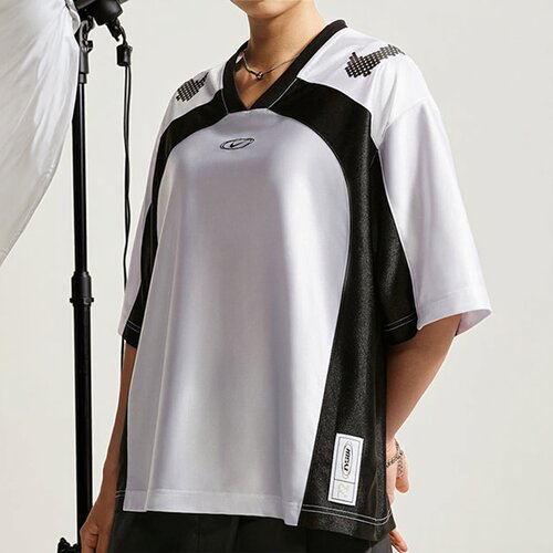 Nike耐克女短袖2026秋季新款舒适宽松运动休闲百搭T恤IQ6138-101